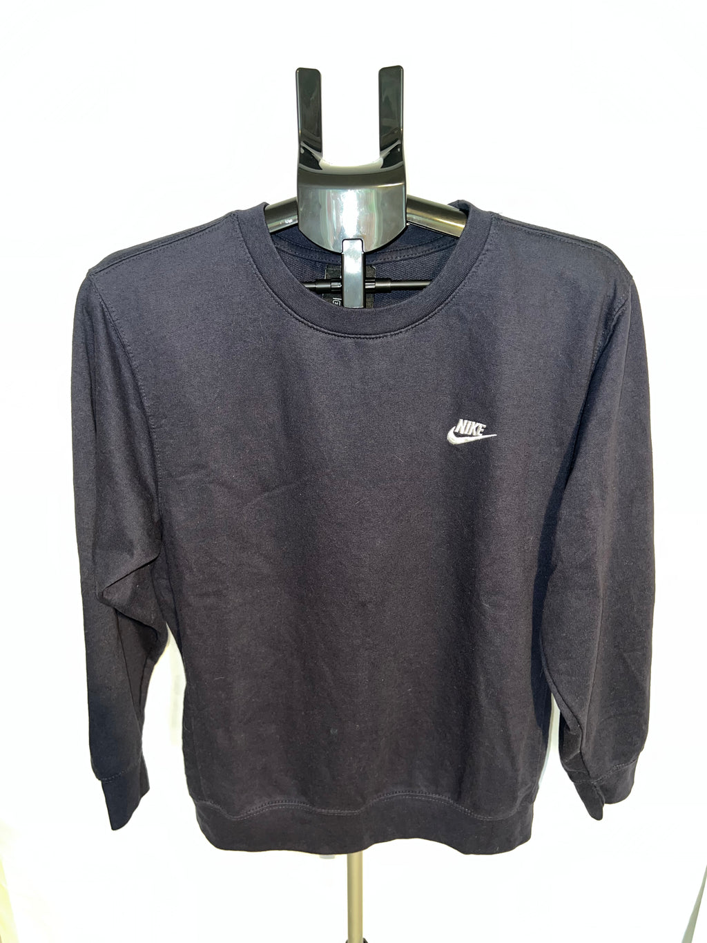 Nike Men’s Embroidered Logo Crewneck Sweatshirt – Size M